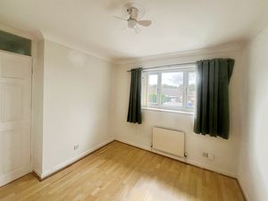 Bedroom- click for photo gallery